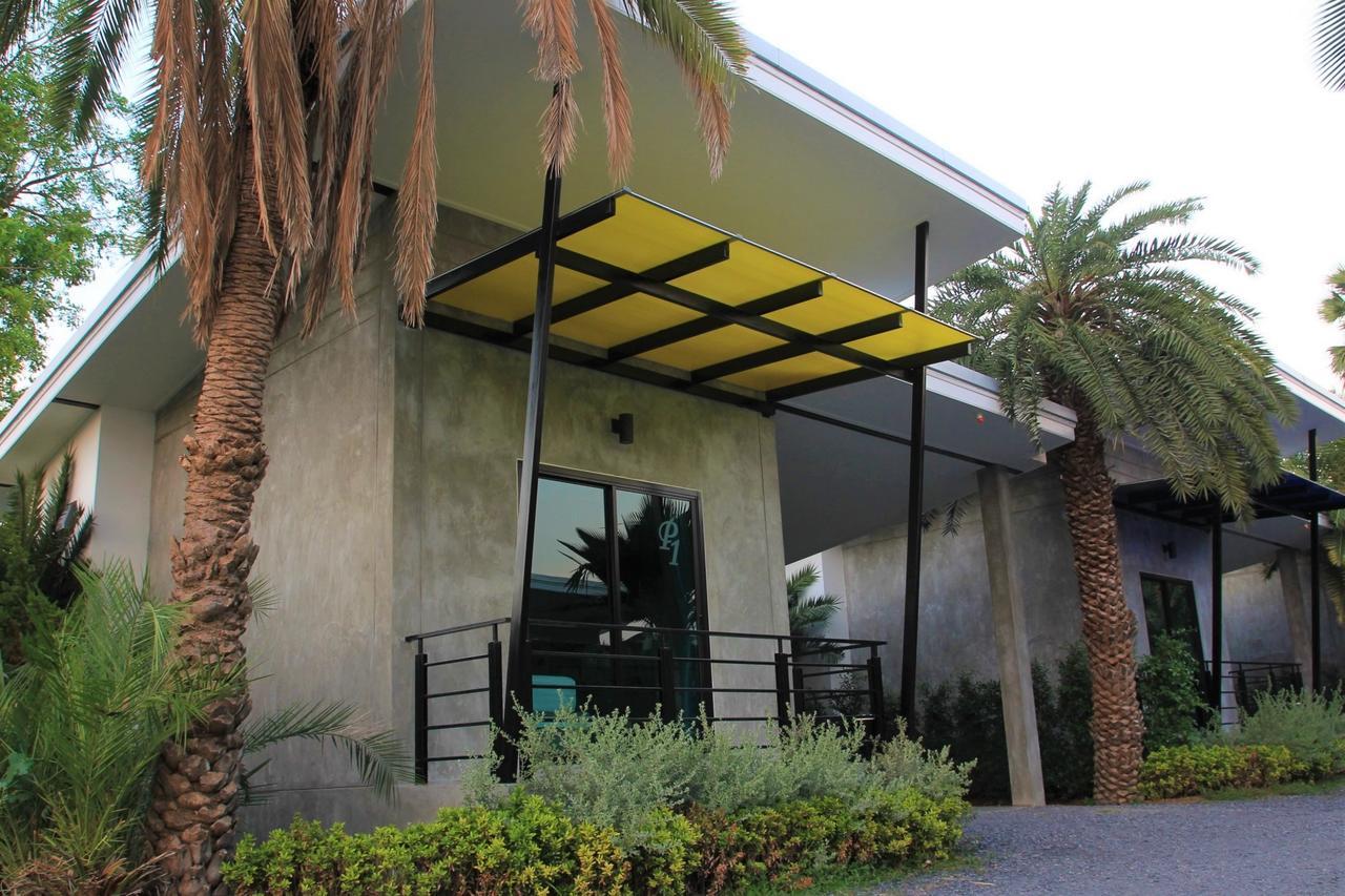 Lopburi Palm Resort Exterior foto