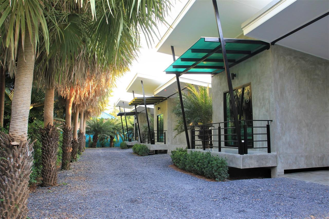 Lopburi Palm Resort Exterior foto