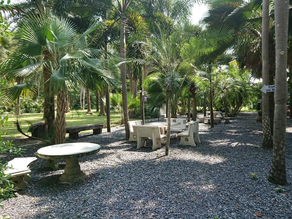 Lopburi Palm Resort Exterior foto
