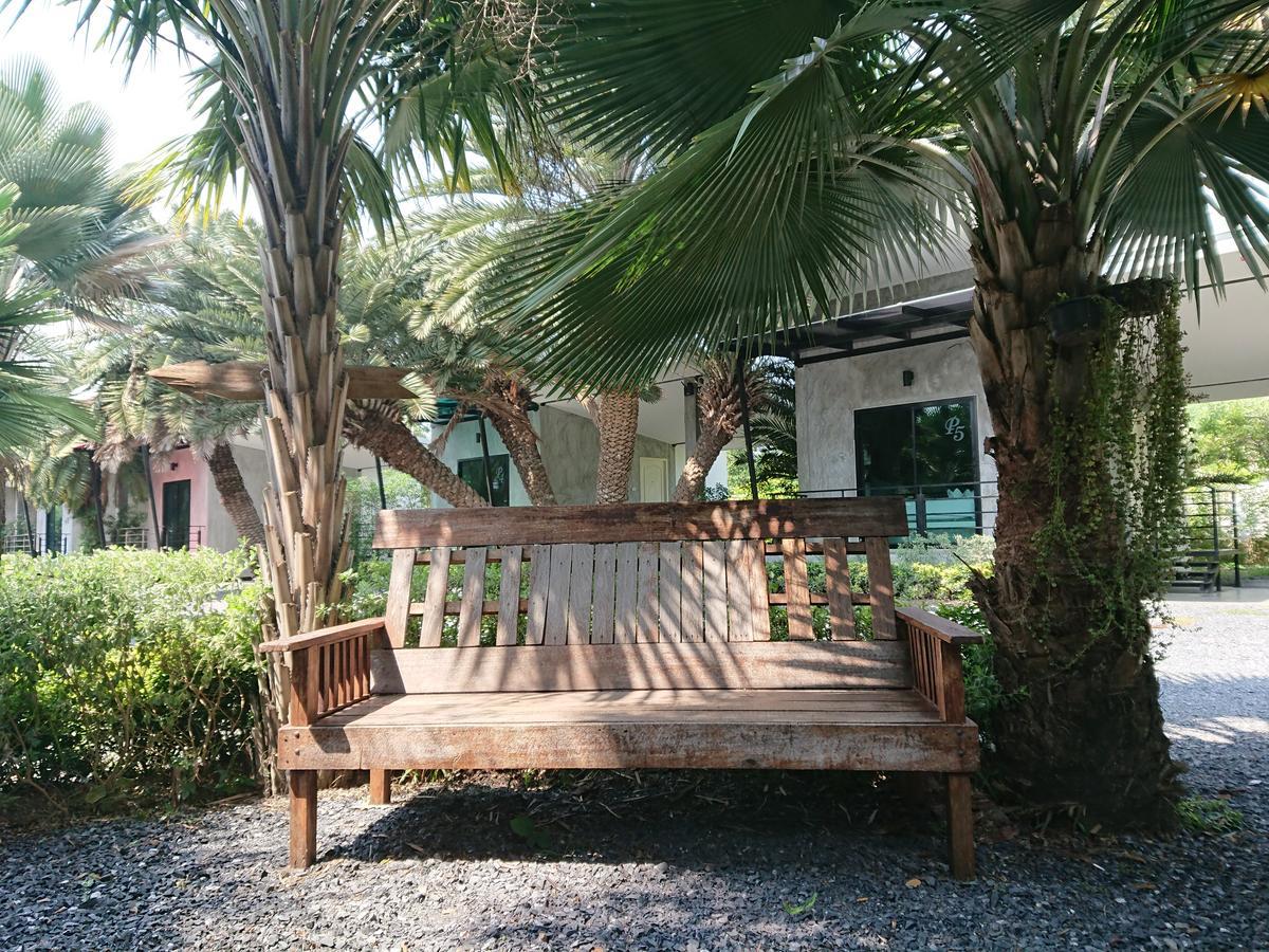 Lopburi Palm Resort Exterior foto